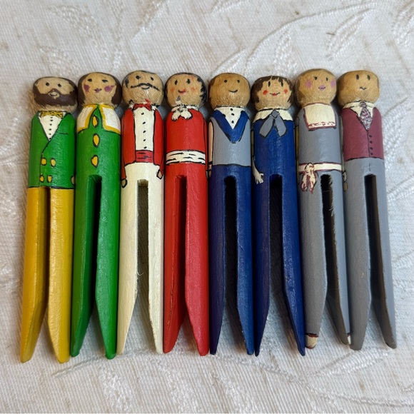 Vintage Hand-Painted Clothespin Peg Dolls - 4 Matching Pairs - Folk Art Set